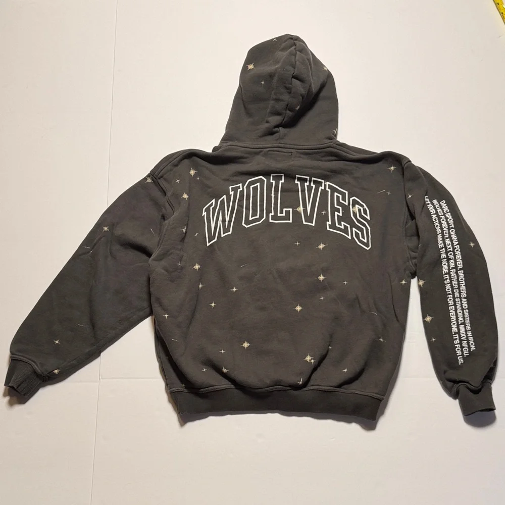 DARC SPORT Wolves Club Faded Black 'Wolves Forever' Graphic Hoodie Sweatshirt M - Picture 13 of 15